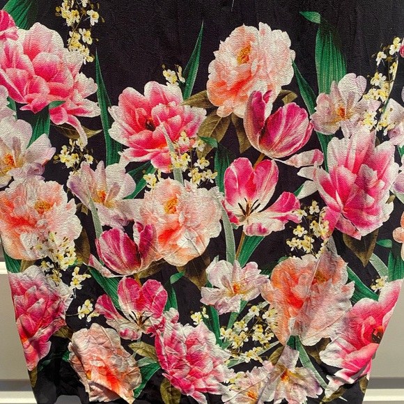 Wallis Floral Dress - Picture 3 of 4